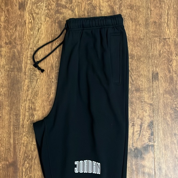Jordan Fleece Joggers Size XL - Picture 3 of 17